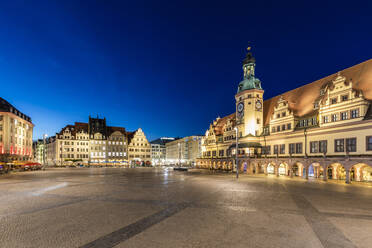 Germany, Saxony, Leipzig, Illuminated old town square at night - WDF06978