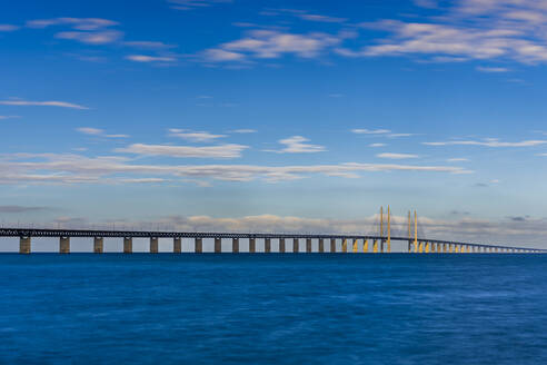 Dänemark, Kopenhagen, Öresundbrücke über die Öresund-Meerenge - STSF03406