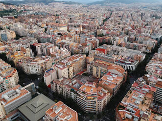 Spain, Catalonia, Barcelona, Aerial view of apartments in residential district - MMPF00231