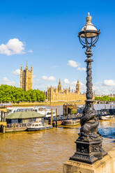 Houses of Parliament und Big Ben, Westminster, von der anderen Seite der Themse, London, England, Vereinigtes Königreich, Europa - RHPLF22914