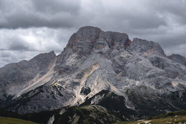 Croda Rossa D'Ampezzo mountain view from the top of Monte Specie with clouds in the sky, Dolomites, Italy, Europe - RHPLF23091