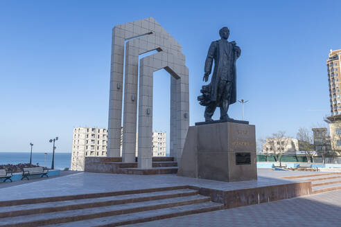 Denkmal für Zhalau Mynbayev, Aktau, Kaspisches Meer, Kasachstan, Zentralasien, Asien - RHPLF23119