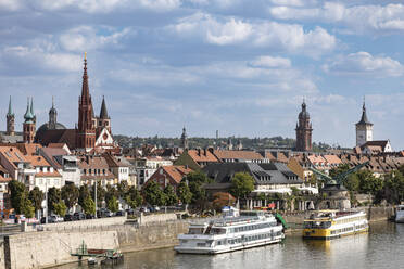 Germany, Bavaria, Wurzburg, River Main and surrounding old town buildings - FCF02107