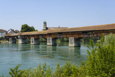 Germany, Baden-Wurttemberg, Bad Sackingen, Medieval Holzbrucke bridge stretching over river Rhine - WIF04576