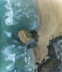 Aerial view of Bedruthan Carnewas tidal beach, Cornwall, United Kingdom. - AAEF15878