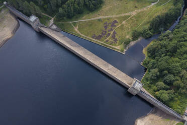 Aerial view of Derwent Dam Reservoir, a World War Two landmark, Hope, England, United Kingdom. - AAEF15984