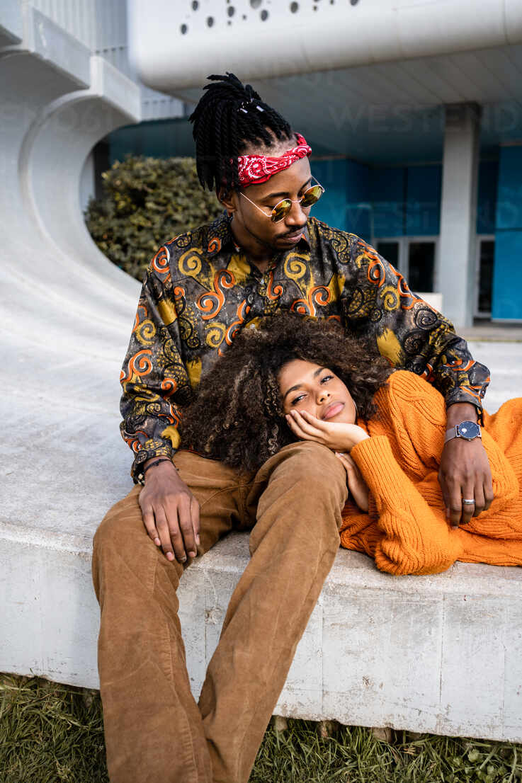 Free Photos | Couple sitting on the bench