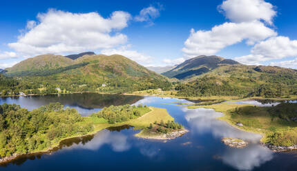 Blick auf das Glenfinnan-Viadukt, Schottland - SMAF02270