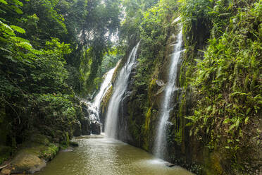 Kleine Wasserfälle in der Nähe des Zongo-Wasserfalls, Demokratische Republik Kongo, Afrika - RHPLF23266