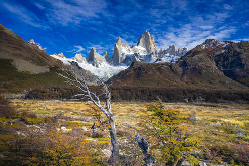 Panoramablick auf den Berg Fitz Roy, Nationalpark Los Glaciares, UNESCO-Weltkulturerbe, Patagonien, Argentinien, Südamerika - RHPLF23382