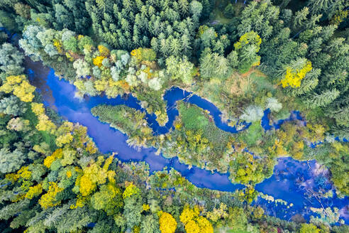 Deutschland, Baden-Württemberg, Drone view of river flowing through Swabian-Franconian Forest - STSF03559
