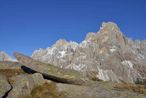 Italien, Trentino-Südtirol, Blick auf den Gipfel des Cimon della Pala in den Dolomiten - RUEF03805