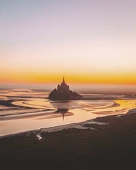 Luftaufnahme des Mont Saint Michel, Region Normandie, Frankreich. - AAEF16009