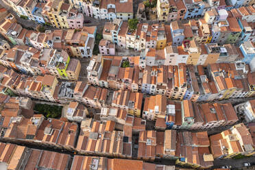 Luftaufnahme von Bosa, Oristano, Sardinien, Italien. - AAEF16655