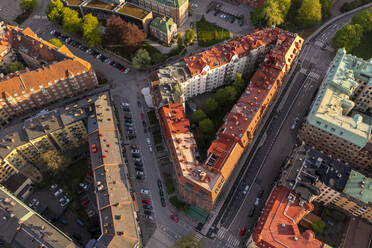 Schweden, Bezirk Vastra Gotaland, Göteborg, Luftaufnahme einer Kreuzung am Kungsportsavenyen-Boulevard - TAMF03576