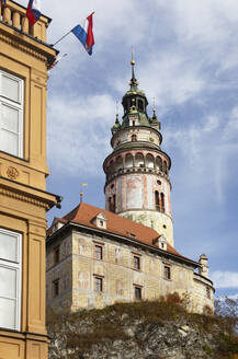 Tschechische Republik, Südböhmische Region, Cesky Krumlov, Turm des Schlosses Cesky Krumlov - WWF06257