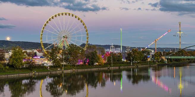 Germany, Baden-Wurttemberg, Stuttgart, Panoramic view of festival in Cannstatter Wasen area - WDF07133