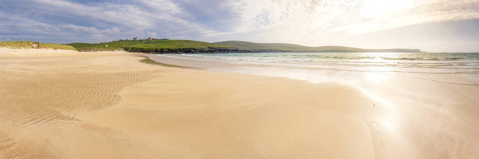 UK, Scotland, Yell, Panoramic view of Sands of Breckon beach at sunset - SMAF02473