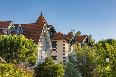 Frankreich, Nouvelle-Aquitaine, Arcachon, Villen im Stadtteil Winter Town - WDF07156