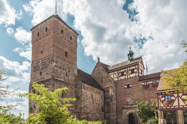 Deutschland, Bayern, Nürnberg, Heidenturm und Burggrafenburg - TAMF03663