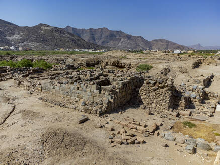 Alte Felsruinen in der archäologischen Stätte Al-Ukhdud in Najran, Saudi-Arabien - RUNF04739