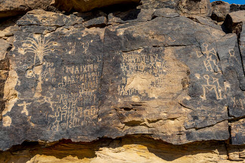 Saudi-Arabien, Provinz Najran, Najran, Prähistorische Petroglyphen und Inschriften von Bir Hima - RUNF04759