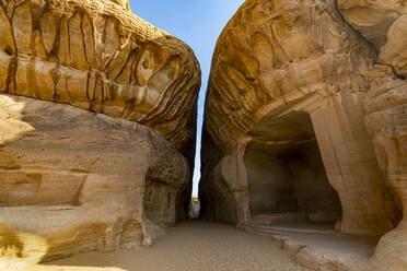 Saudi-Arabien, Provinz Medina, Al Ula, Antikes Grabmal in Mada'In Salih - RUNF04768