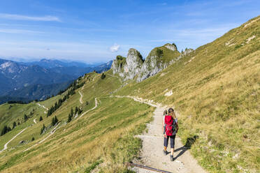 Germany, Bavaria, Female hiker on way to Rotwandhaus - FOF13268