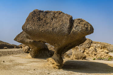 Saudi-Arabien, Provinz Jazan, Mushroom Rocks-Formation - RUNF04845