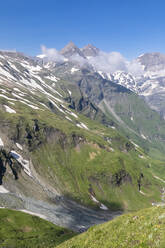 Austria, Carinthia, Fuscherkarkopf and Breitkopf peaks in High Tauern range - FOF13374