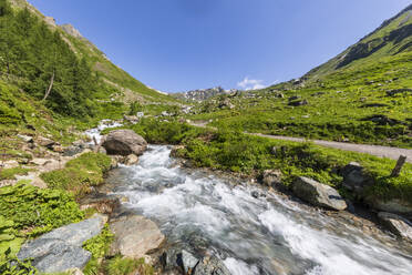 Austria, Carinthia, Stream of Guttalbach river - FOF13391