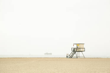 Lifeguard hut on Huntington Beach, California - FOLF11934