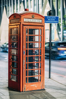 UK, England, London, Typische englische Telefonzelle - IFRF01908