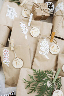 Decorated brown paper bags for advent calendar - SSYF00031