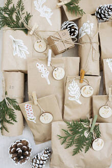 Decorated paper bags for advent calendar - SSYF00032