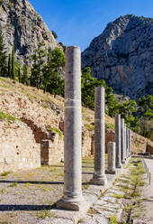 Die römische Agora, UNESCO-Weltkulturerbe, Delphi, Phokis, Griechenland, Europa - RHPLF23475