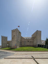 Castelo De Loule vor klarem Himmel an einem sonnigen Tag - AMF09828