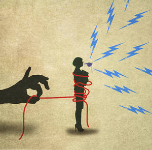 Illustration einer Hand, die ein Seil hält, das eine Whistleblowerin einschränkt - GWAF00039
