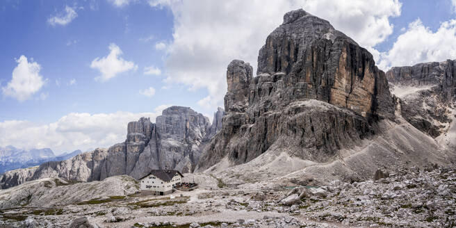 Berg Cima Pisciadu in den Dolomiten, Italien - ALRF02052