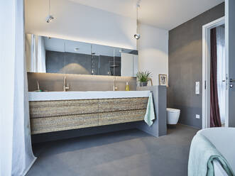 Bathroom set up in modern apartment - RORF03417