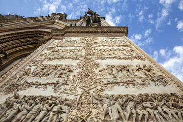 Carving on Cathedral of Santa Maria Assunta wall, Orvieto, Italy - MAMF02607