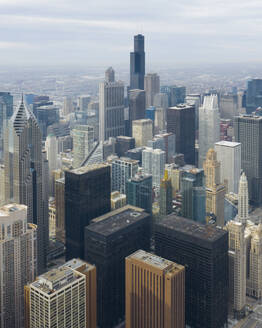Luftaufnahme des Stadtzentrums von Chicago, Illinois, Vereinigte Staaten. - AAEF17564