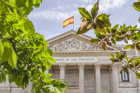 Spanien, Madrid, Fassade des Kongresses der Abgeordneten - KEBF02649