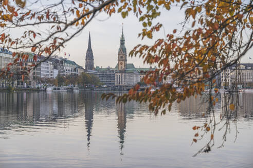 Germany, Hamburg, Binnenalster lake in autumn - KEBF02686
