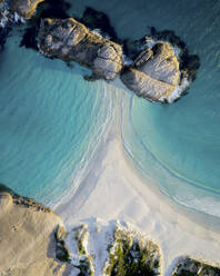 Luftaufnahme der Küstenlinie der Wylie Bay, Esperance, Australien. - AAEF17824