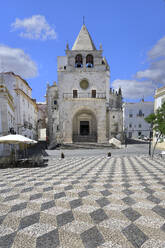 Kirche Unserer Lieben Frau von der Himmelfahrt und Platz der Republik, Elvas, Alentejo, Portugal, Europa - RHPLF23774