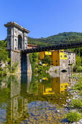 Ponte delle Catene (Bridge of Chains), suspension bridge, linking Fornoli and Chifenti, River Lima, Tuscany, Italy, Europe - RHPLF23825