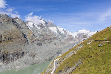 Österreich, Salzburger Land, Blick von der Kaiser-Franz-Josefs-Höhe zum Großglockner und Johanniskopfgipfel - FOF13655