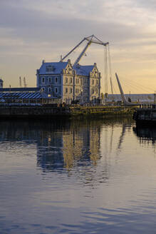 South Africa, Western Cape Province, Cape Town, Hotel in Victoria and Alfred Waterfront at dawn - LBF03808