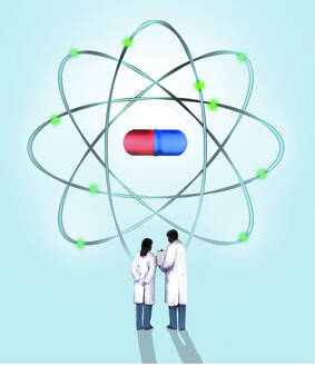 Illustration von zwei Wissenschaftlern, die sich vor einer schwebenden Pille unterhalten - GWAF00145